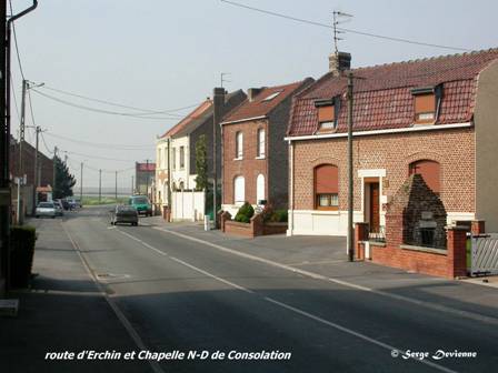 Rue d'Erchin : Chapelle Notre-Dame de Consolation - 1704 